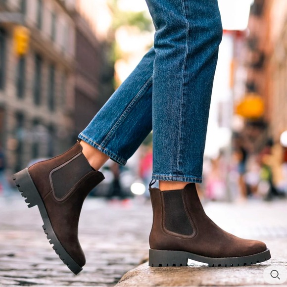 NWOT Thursday Boot Co. “Legend” Chelsea boots. Size 10 - Picture 2 of 7